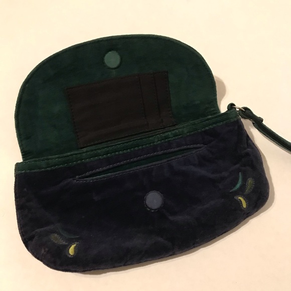 Lucky Brand Blue Velvet Floral Embroidered Wristlet Boho - Picture 7 of 8